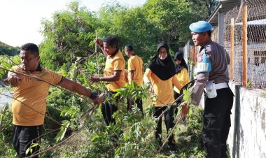 Polda Jatim Gelar Kerja Bakti Serentak Laksanakan Program Gerakan Indonesia Asri