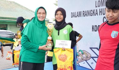 Ketua Persit Kartika Chandra Kirana Koorcab Rem 084 PD V/Brawijaya Hadiri Lomba permainan Tradisional Dalam Rangka HUT Ke - 80 Persit